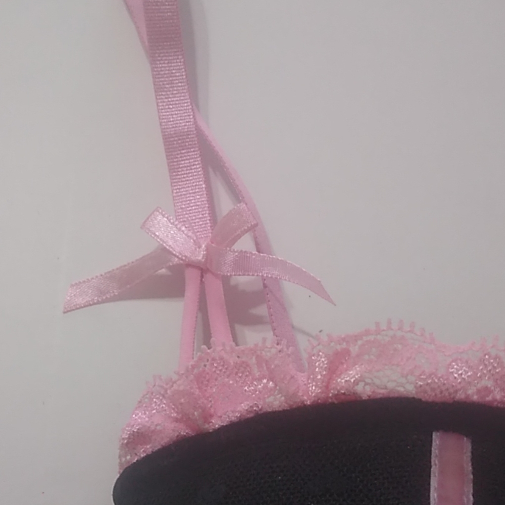 Negligee - Picture 4 of 4